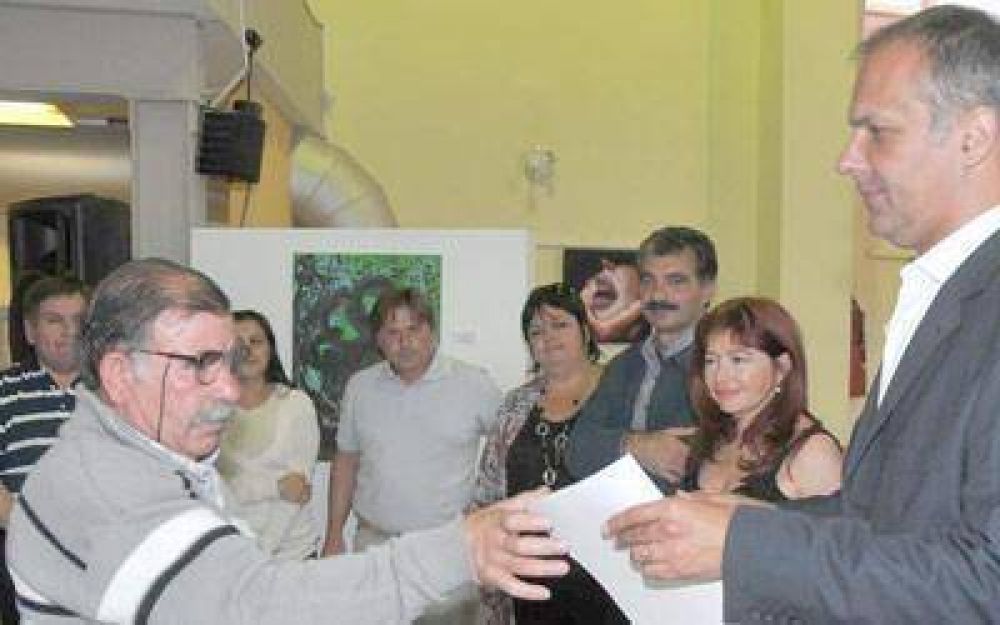 Entregaron aportes del Presupuesto Participativo a vecinos de Comodoro
