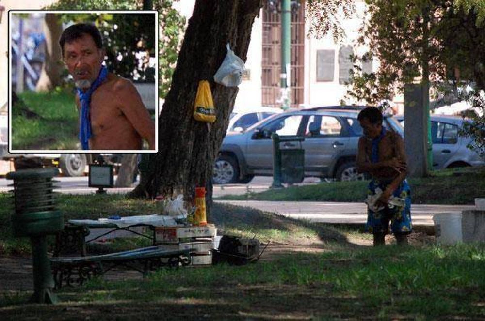 La Plaza General Ram�rez cobija a Mingo Arellano, su nuevo habitante