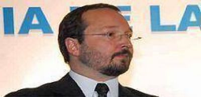 Acusan a Sabbatella de ser "el de Narv�ez progre"