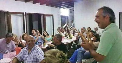 Respaldo a la candidatura de Prat a Intendente