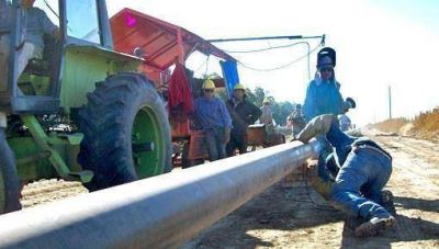 Provincia adelant� $ 2,4 millones y se reanud� la obra del Gasoducto Ruta 8
