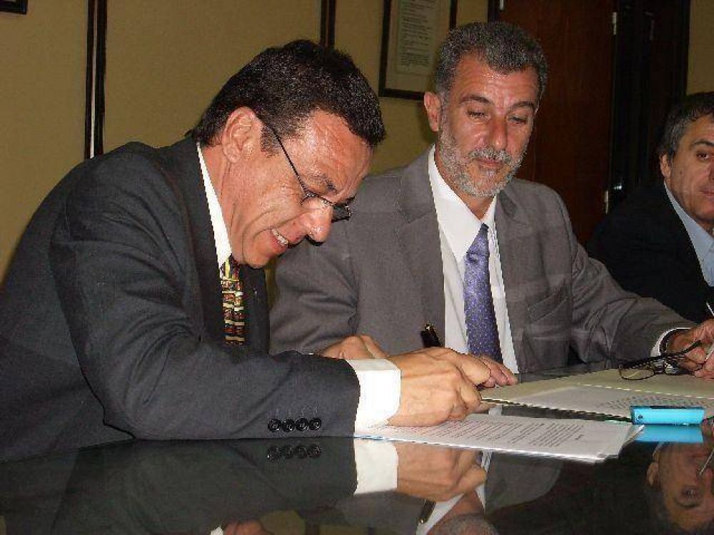 El concejal Coria recibe reclamos ante el vencimiento de la concesion de la recoleccion de residuos a la CEZ