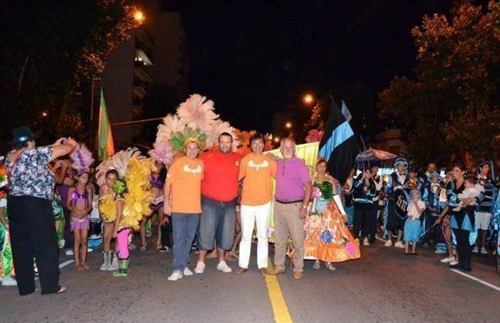 Color y m�sica en el comienzo de los �Carnavales Marplatenses 2011�