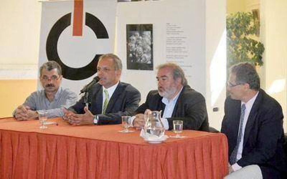 La Municipalidad lanz� un parque log�stico de cargas