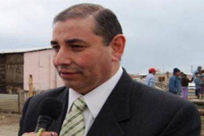 Benegas admiti� errores en prolongados procesos administrativos