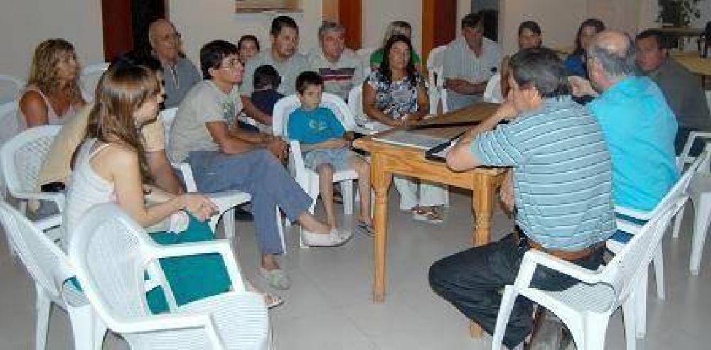 Gorosito se reuni� con vecinos frentistas del Barrio Esperanza 