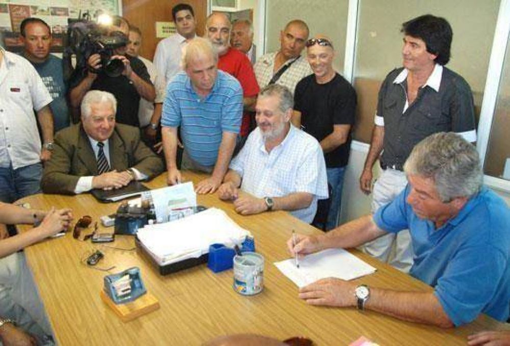 Scioli convoc� a estatales