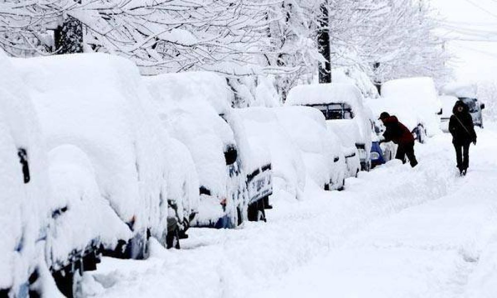 Caos en los EEUU por la nieve: cerca de 6.000 vuelos cancelados