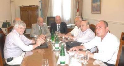 El gobierno provincial cit� el viernes a los gremios para discutir salarios