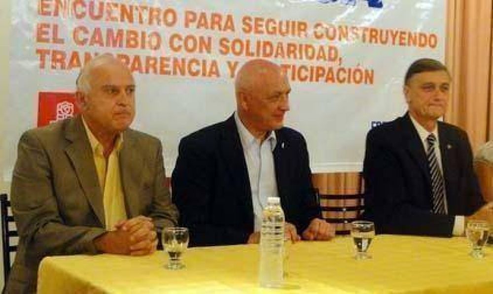 Binner presenta a Bonfatti en Santa Fe