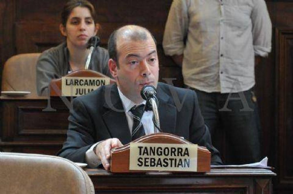 Tangorra pidi� la suspensi�n de las c�maras de fotomultas en la ciudad