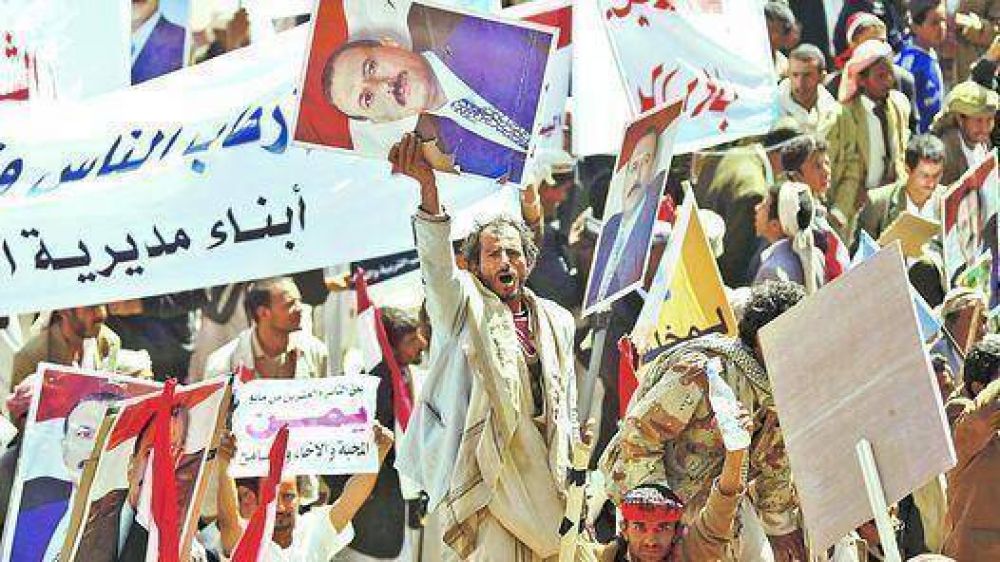 Bajo presi�n, el presidente de Yemen renunci� a la reelecci�n