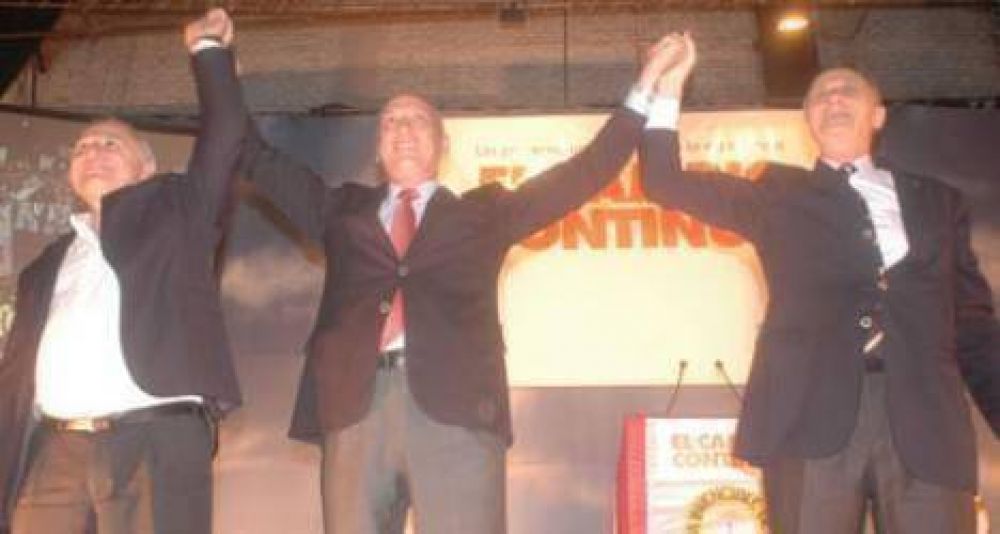 Binner "bendijo" en Santa Fe la candidatura de su delf�n Bonfatti