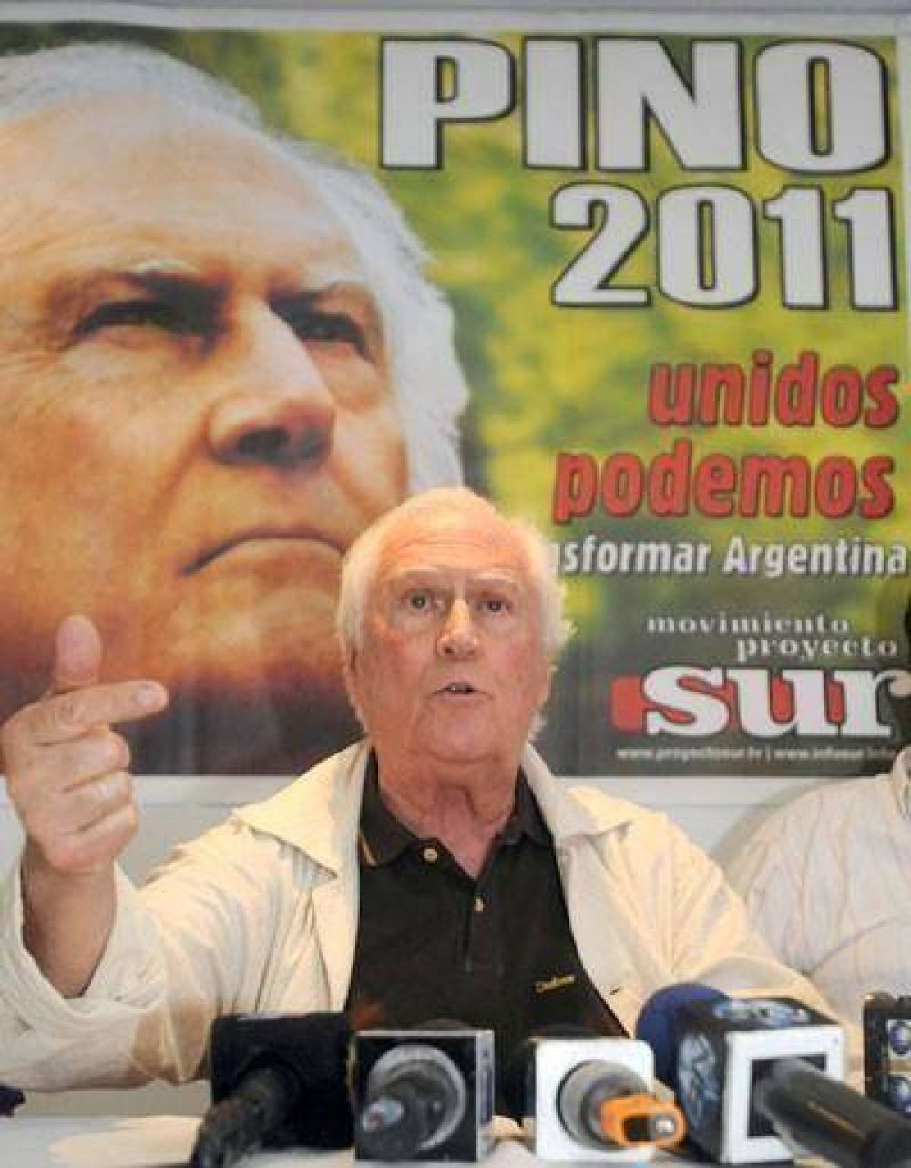 Pino Solanas, de campa�a en el Cosqu�n Rock por el voto joven
