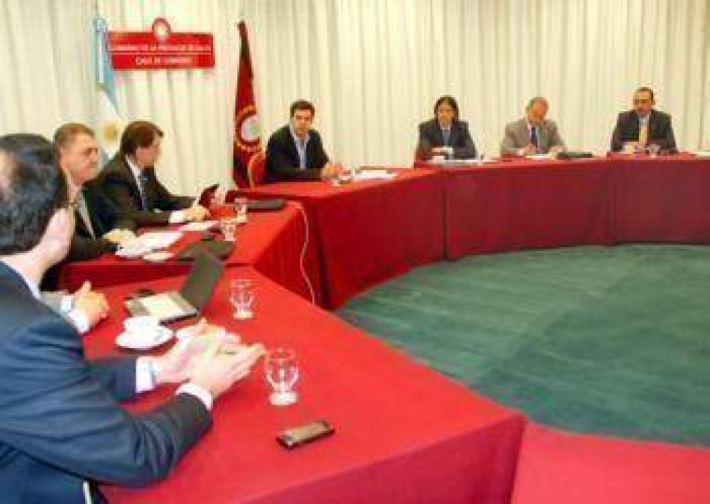 El gobernador Urtubey traslada su gabinete a Tartagal