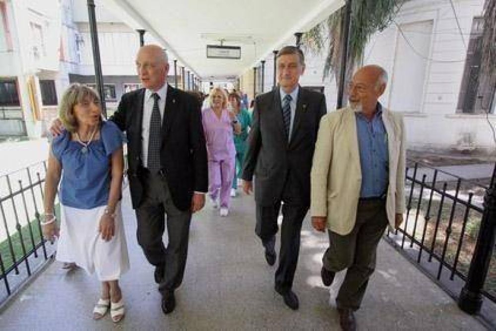 Recorrida por las obras del Hospital Centenario de Rosario