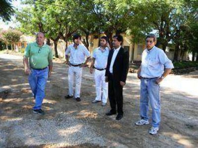 'Todas las calles de tierra estar�n reparadas de manera integral' 