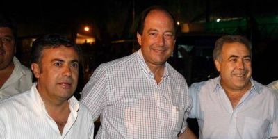 La Tonada pol�tica: Cornejo apoyar� a Sanz en la interna radical del 30 de abril 
