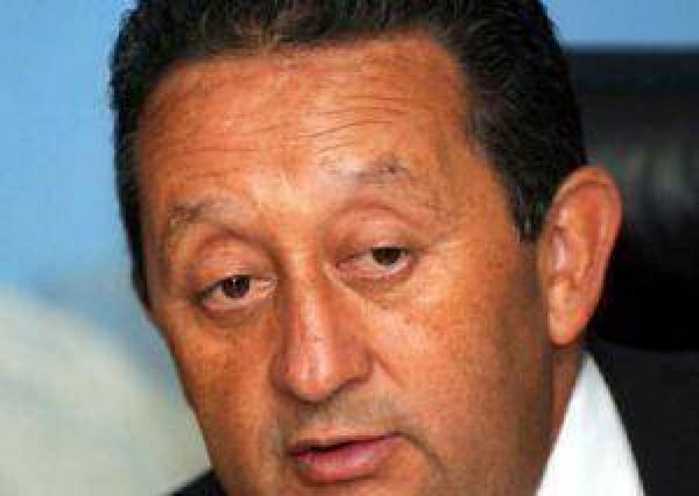 Jaque planea manejar 2 mil millones de pesos por decreto