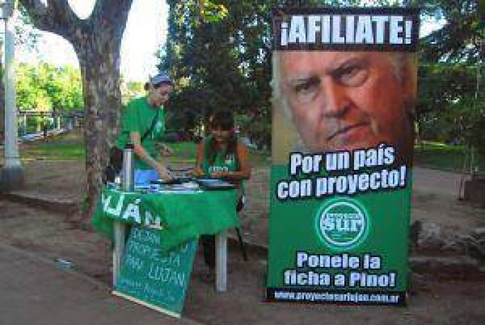 Proyecto Sur continua la campa�a de afiliaciones 