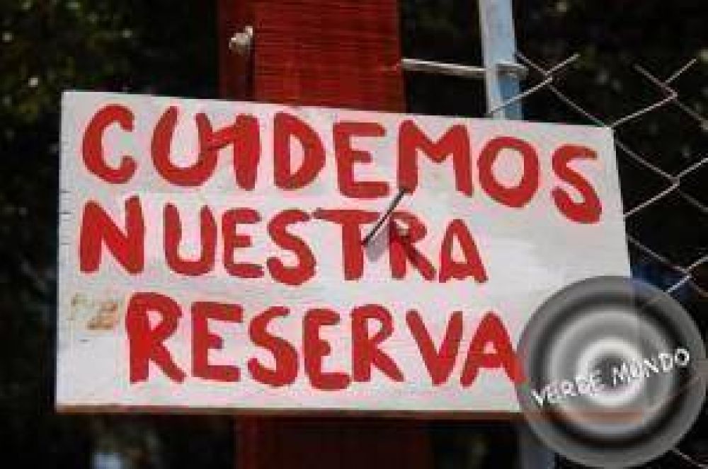 Vecinos del sur se movilizan contra la privatizaci�n de una reserva forestal