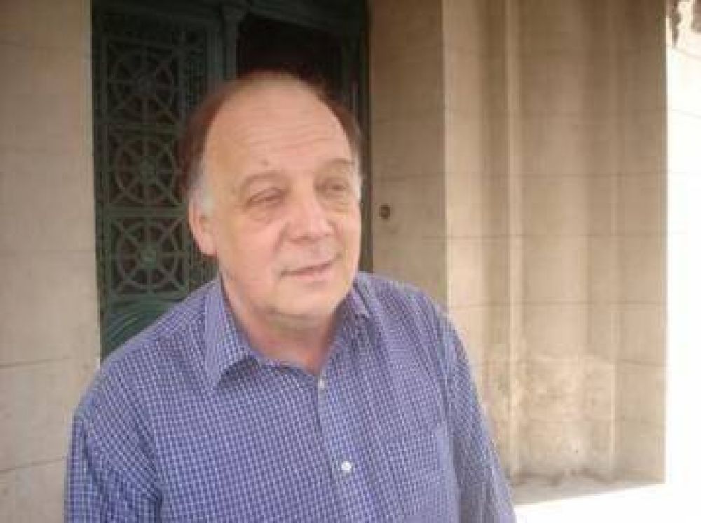 Varese: "No se puede convocar a reuni�n por la prensa"