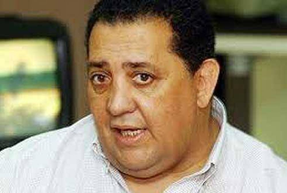 Luis D�El�a llegar� a Olavarr�a para brindar una charla debate