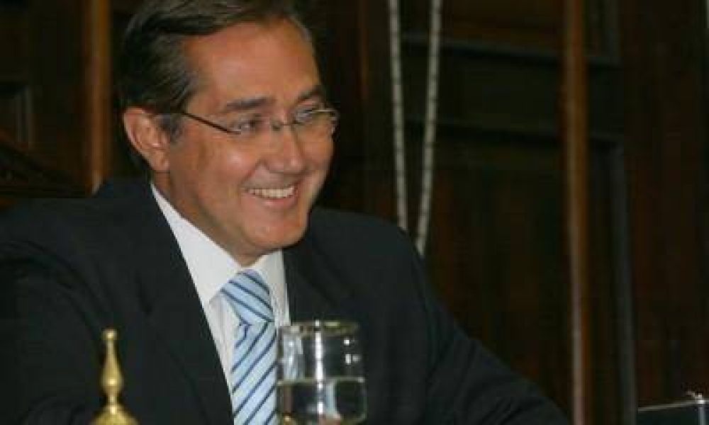 El oficialismo logr� imponer otra vez su proyecto de ley Impositiva y vuelve al Senado