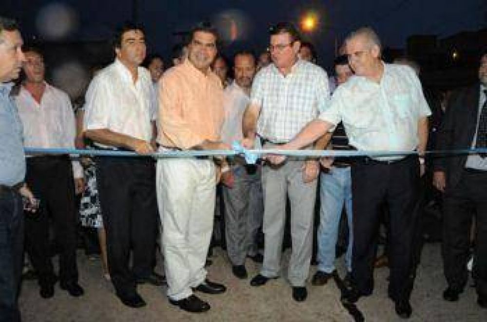 Hoy Capitanich inaugurar� obras en Samuh� y Enrique Urien