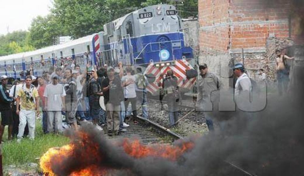 Miles de usuarios del San Mart�n afectados por protesta 