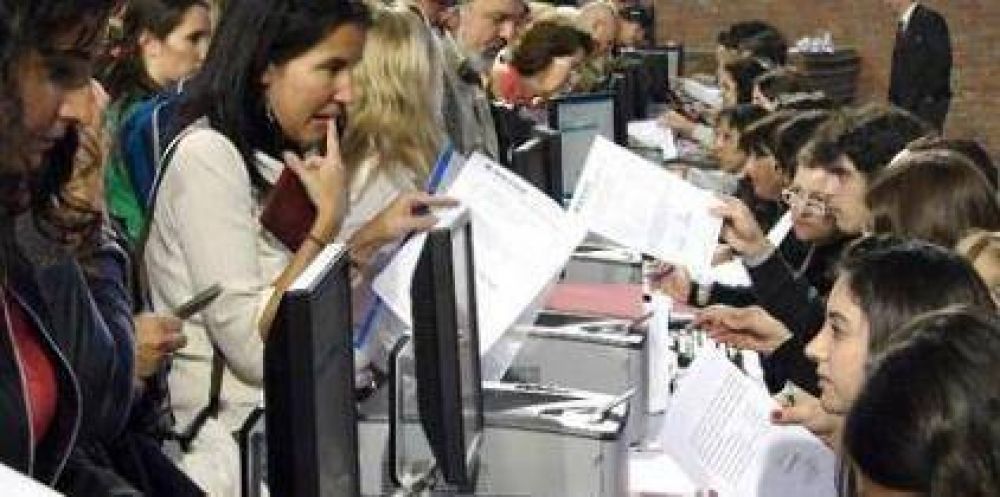Arranc� la masiva titularizaci�n docente de nivel secundario