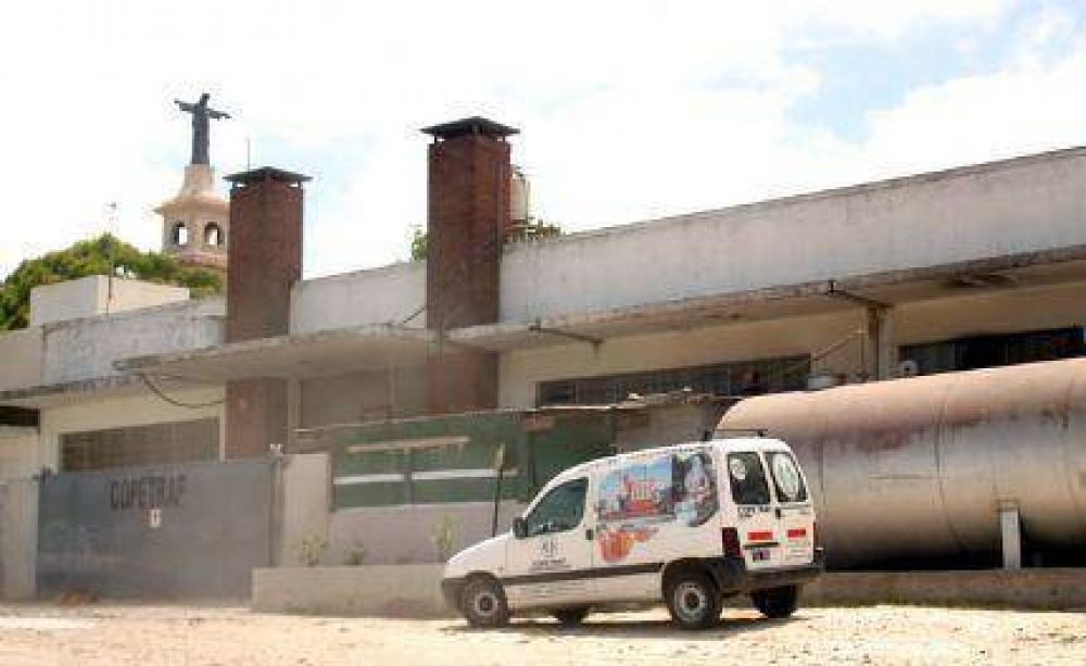 �Que siga estando la Cooperativa que arregla transformadores al lado de la Vieja Usina me parece un absurdo y una desprolijidad total�