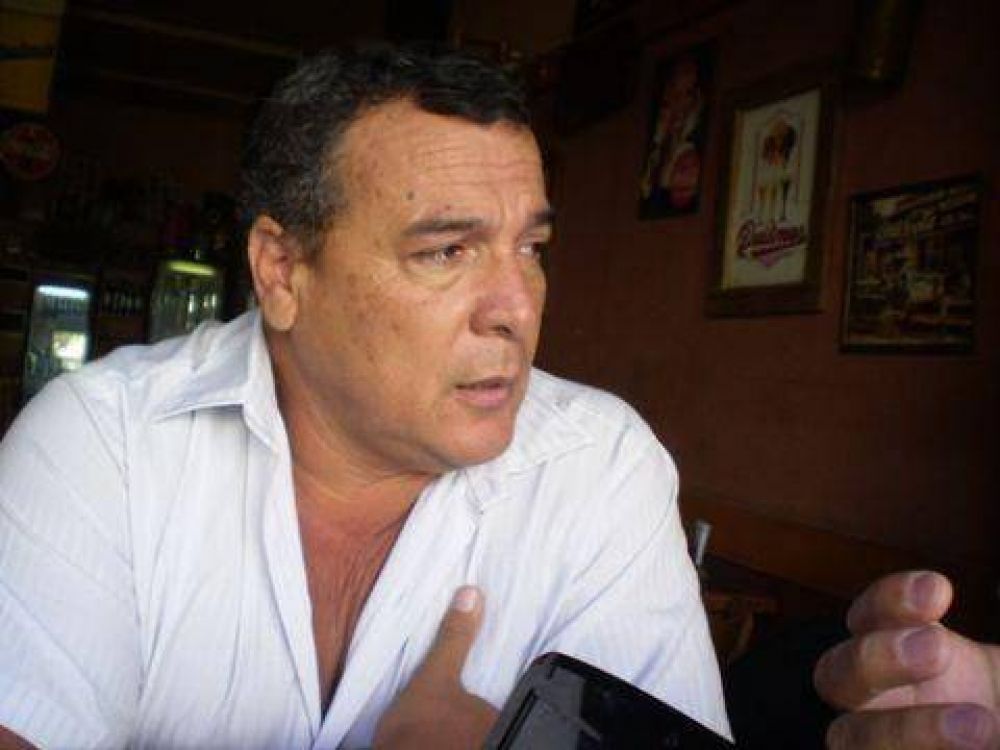 Siciliano: �El que gana conduce y el que pierde acompa�a�