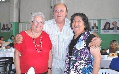 El Frente Para la Victoria reivindic� el rol de la mujer en un acto en Km 8