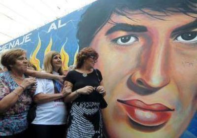 Inauguraron mural en homenaje a Sandro