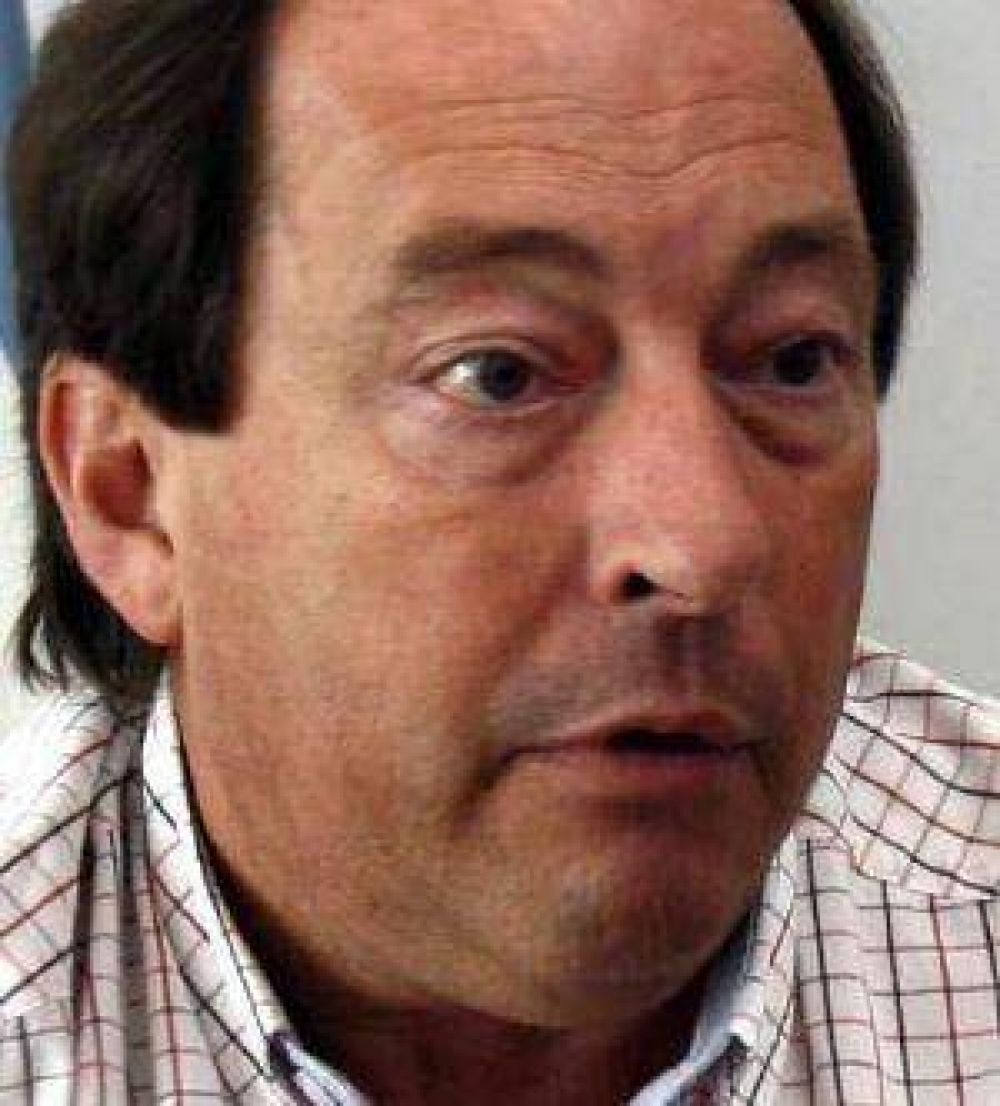 Sanz critic� a Moyano: �El propio sindicalismo lo va a poner en caja�