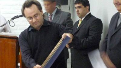 UCR pide apartar a Laje del Observatorio de Salud