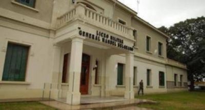 Se conocen ofertas para refuncionalizaci�n del ex liceo militar en Recreo