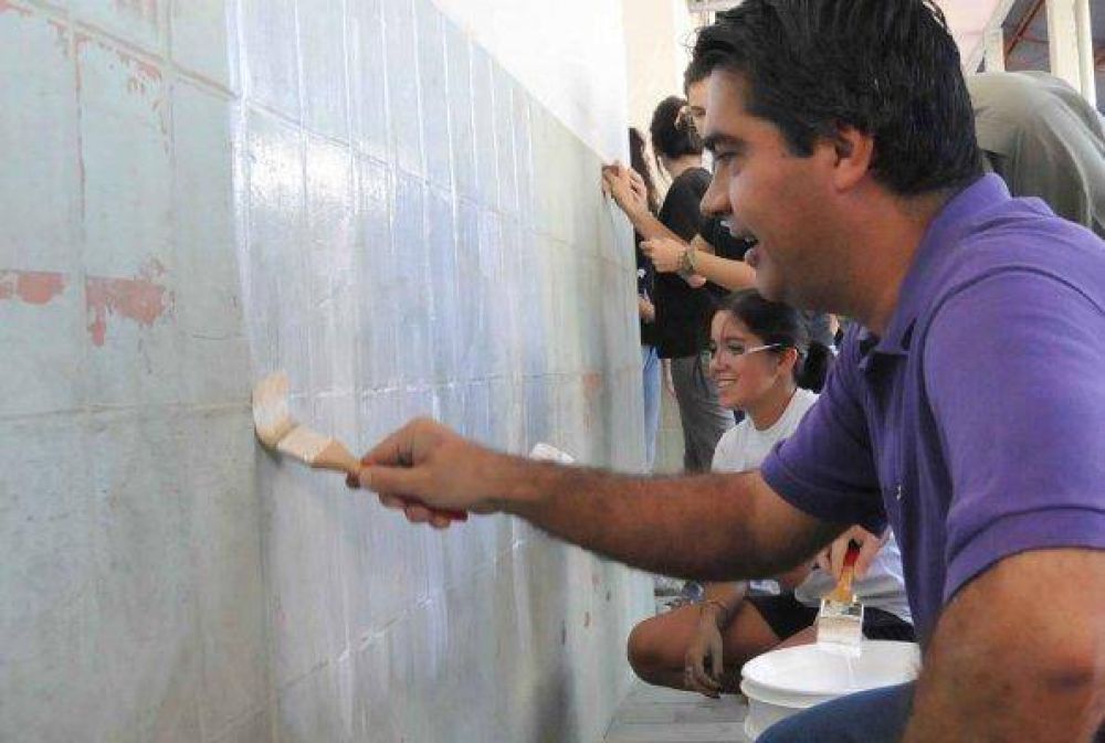 Capitanich: que m�s de 10 mil j�venes se movilicen en pos de la educaci�n popular es motivo d orgullo