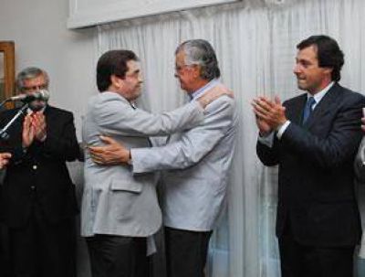 De Sanctis se har� parte en los juicios de las expropiaciones y glaciares 