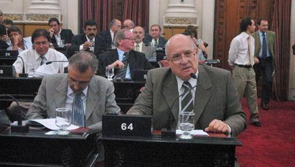 Entes aut�rquicos y municipios ser�n incluidos en licencia por maternidad