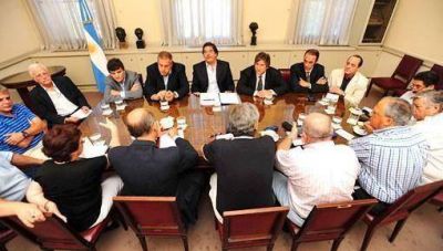 Docentes: esperan paritaria nacional, pero Uepc pedir� entre 25 y 28%