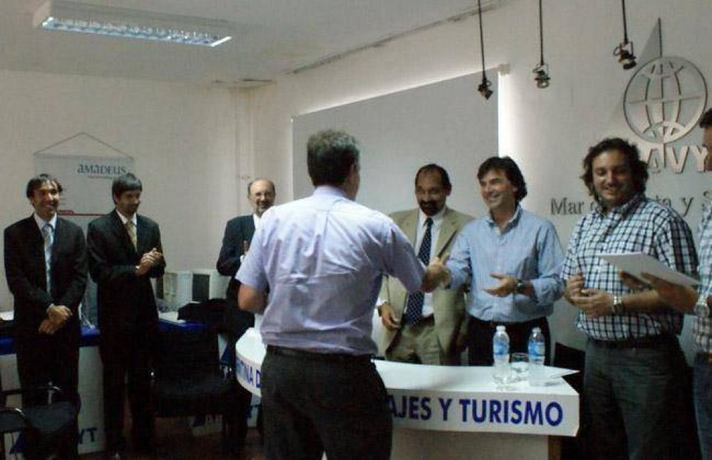 Veinte empresas adhieren al sistema de Tribunales de Consumo Tur�stico