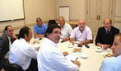 Ctera, en �alerta� y peligra inicio de clases