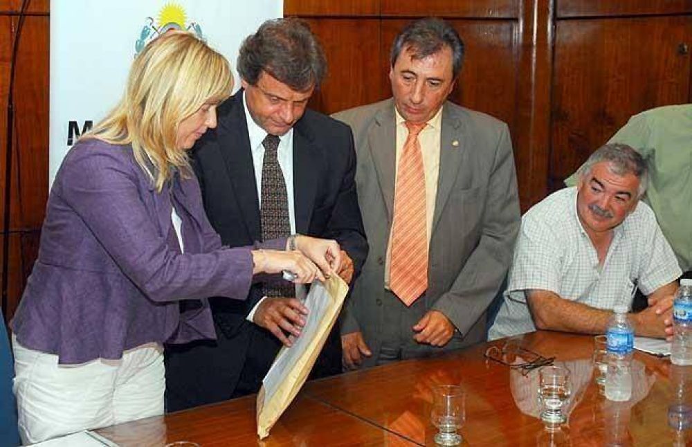 Se conocieron las ofertas para pavimentar Fortunato de la Plaza entre Polonia y la 88