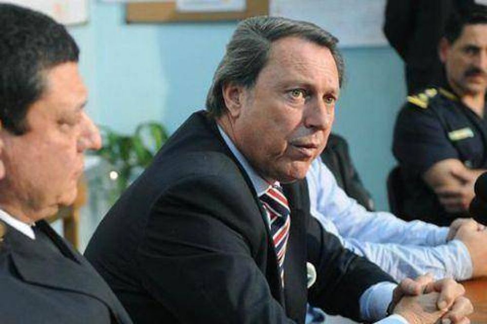 Casal se diferenci� de Garr�