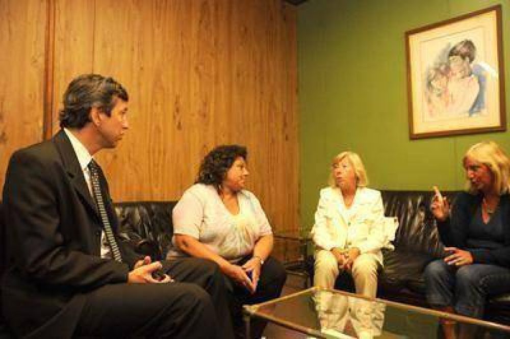 Se acortan los plazos y todav�a no se define el aumento a los docentes