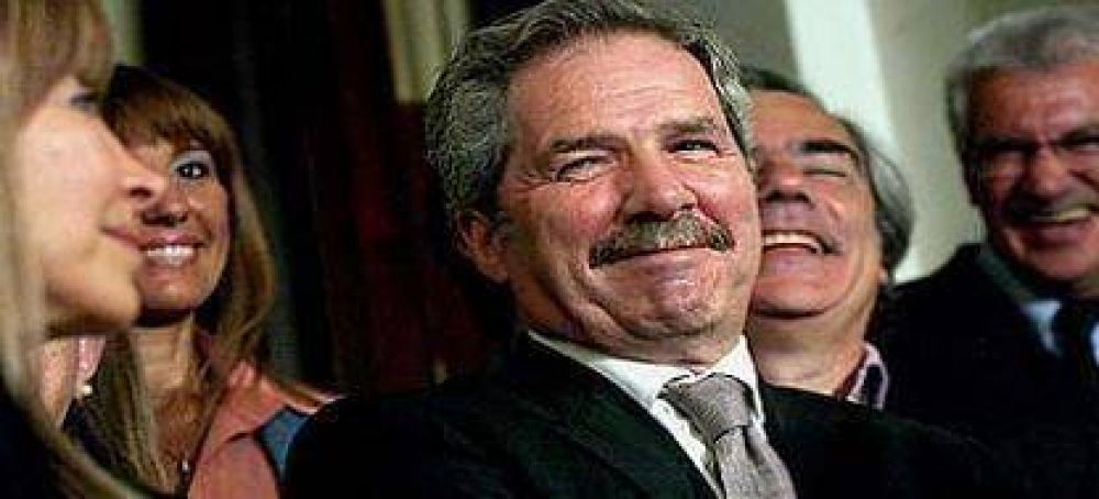 Sol� profundiza distancia con sus socios del PJ Federal