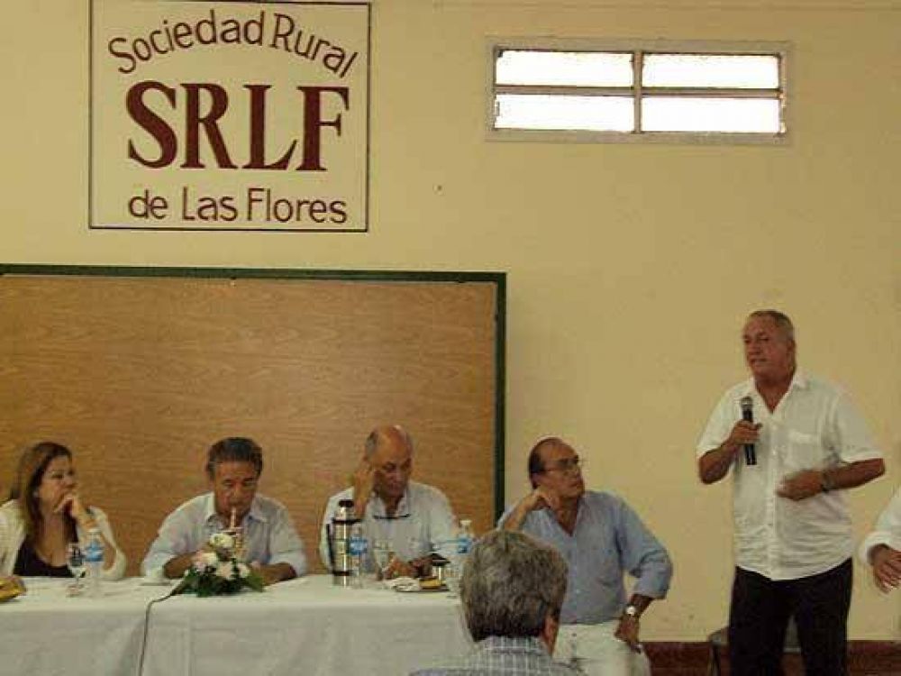Dirigentes agropecuarios olavarrienses se reunieron con Duhalde 
