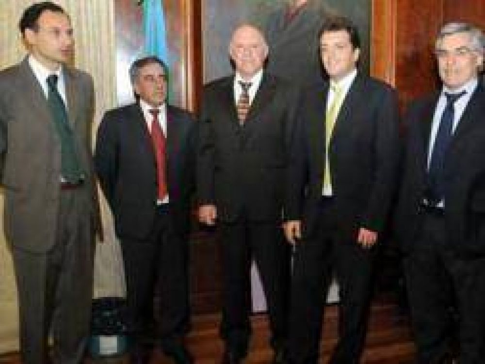Fracas� el encuentro entre intendentes del Grupo de los Ocho